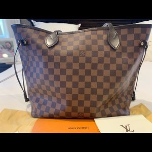 * SOLD * Louis Vuitton MM Neverfull Damier Ebene